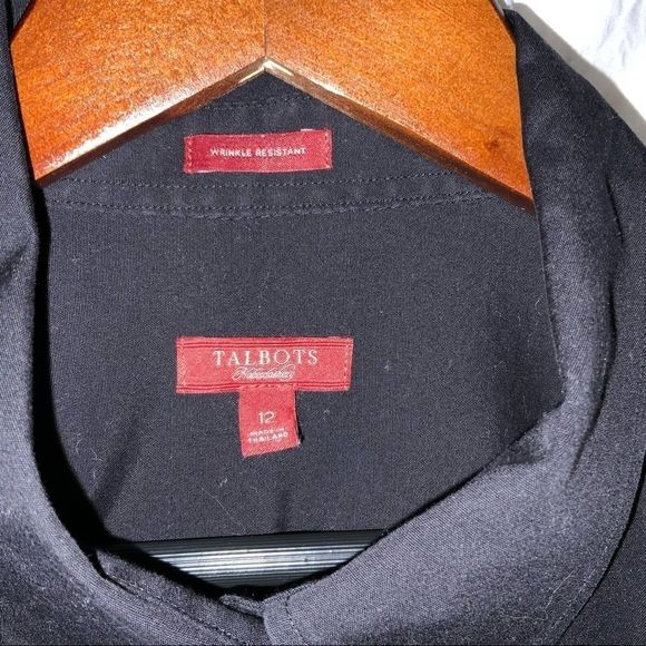 Talbots size 12 Ladies blouse in Black.Cotton blend. Long sleeved classic style. - Picture 8 of 8